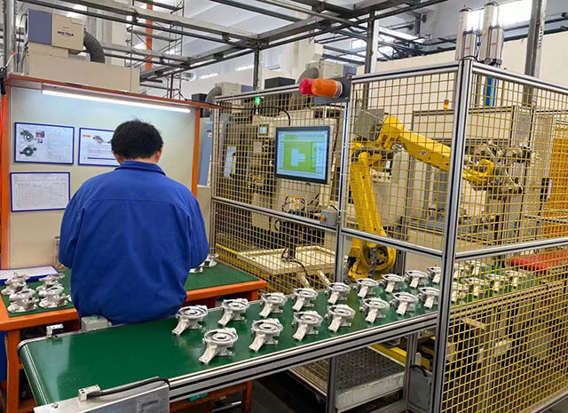 汽车零部件机加工上下料